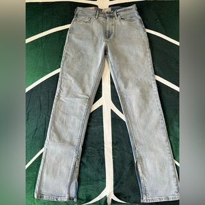 Everlane - The Cheeky Split Hem Jean